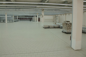 Hallenboden vor Sanierung
